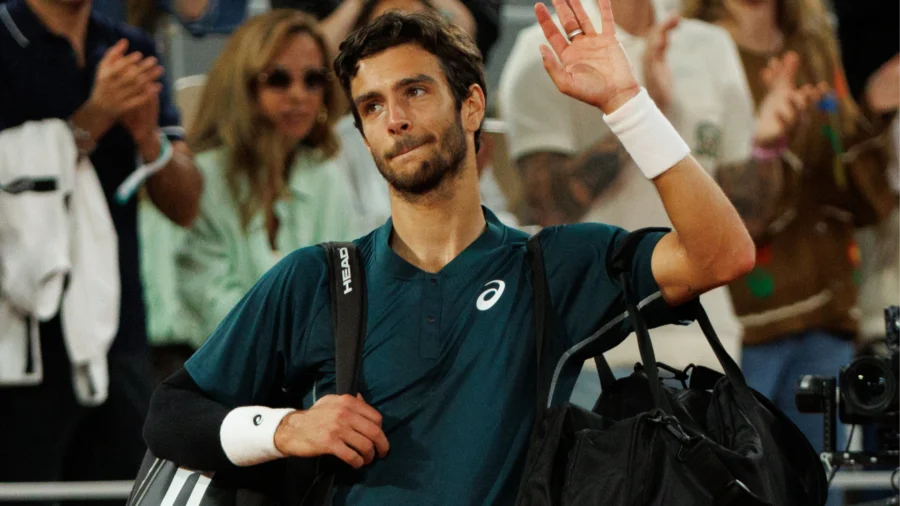 Lorenzo Musetti, mensaje a los aficionados tras su retirada en Roland Garros