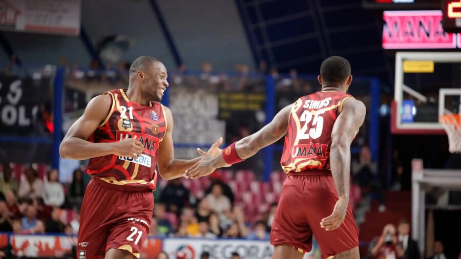 Reyer Venezia dice adiós a tres
