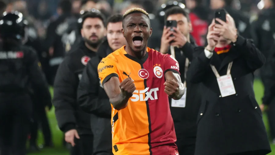 Osimhen: llega la sorprendente oferta del Al Hilal