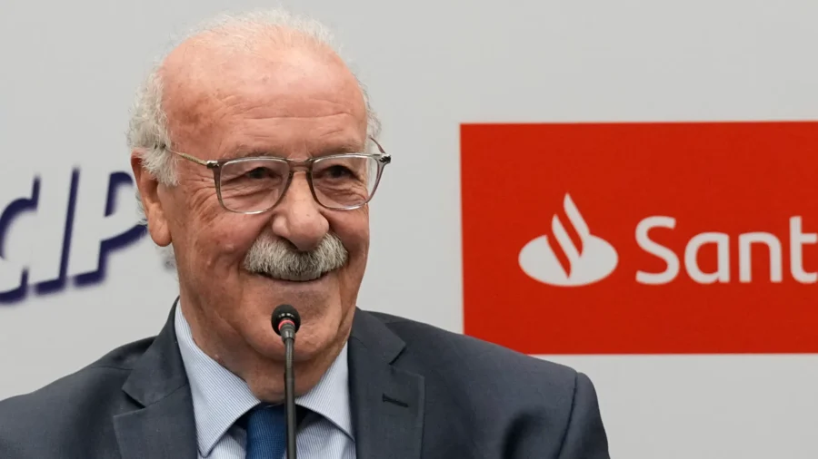Vicente Del Bosque empuja a Cesc Fábregas hacia el Inter de Milán