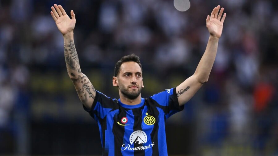 Nueva oferta por Hakan Calhanoglu, esta vez no es el Galatasaray