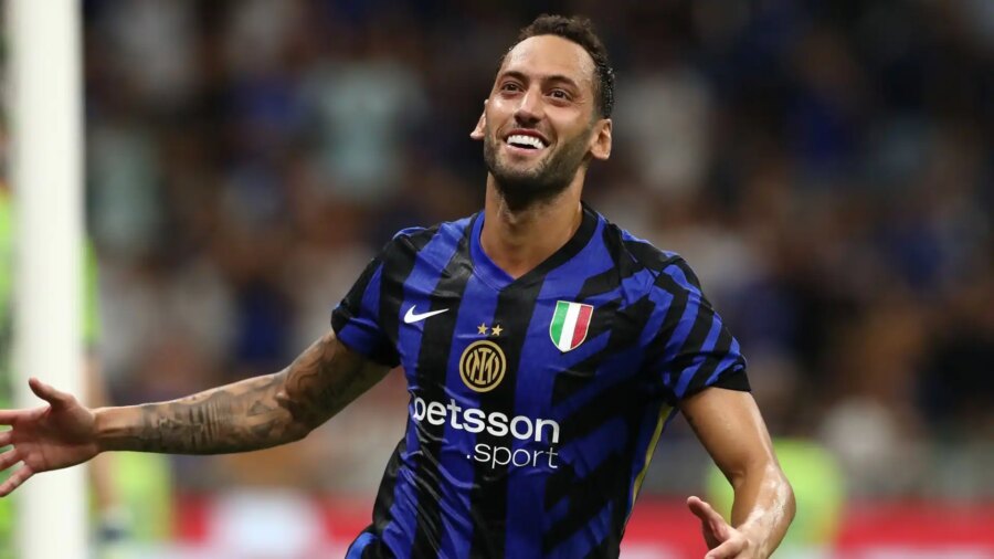 El Inter sonríe, Hakan Calhanoglu se queda en nerazzurro
