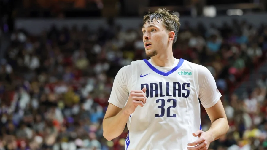 Liga de Verano de la NBA: Cooper Flagg vence a Bronny James