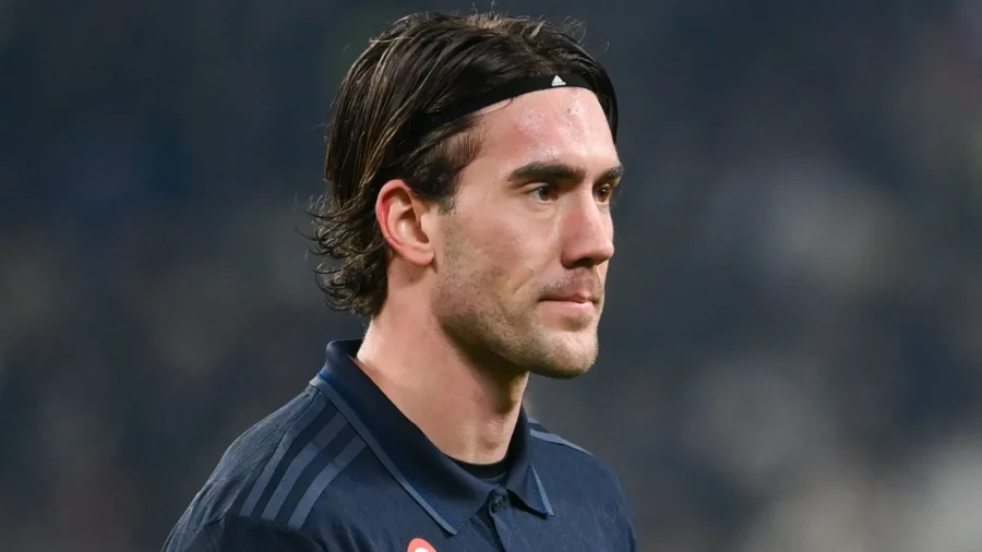 Vlahovic-Milán al completo: los rossoneri planean una oferta