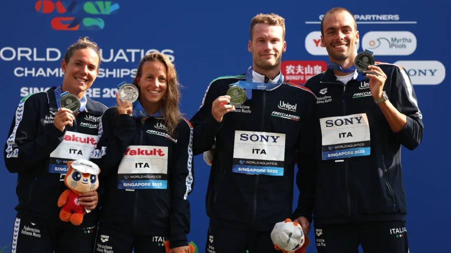 Campeonatos del Mundo de Natación: Italia, plata en el relevo campo a través