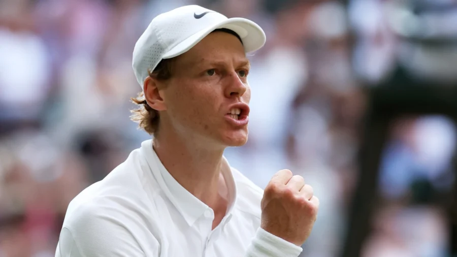 Jannik Sinner vuelve al momento más difícil y cruza las t y las q