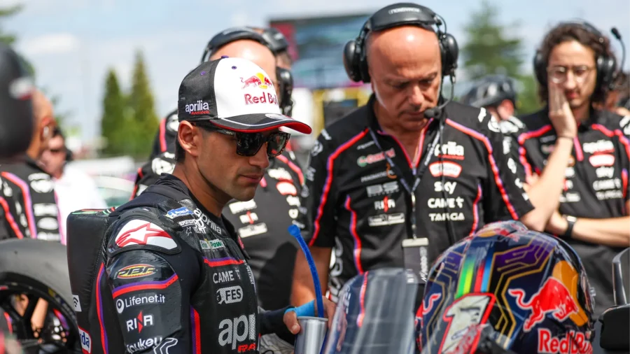 Jorge Martín-Aprilia, todo cambia: "Somos una familia"