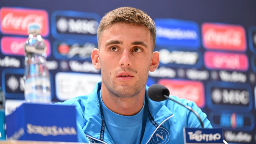 Nápoles, Lorenzo Lucca tiene un objetivo claro