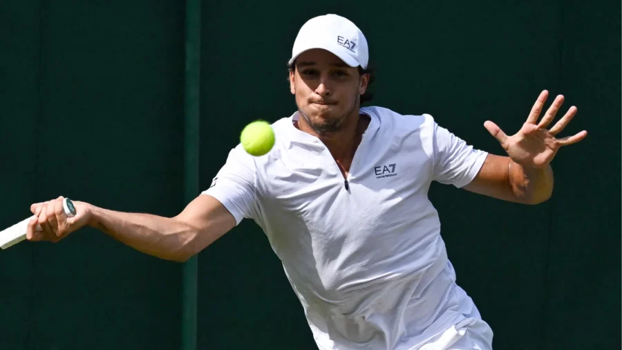 Luciano Darderi sucumbe en cuatro sets ante Jordan Thompson