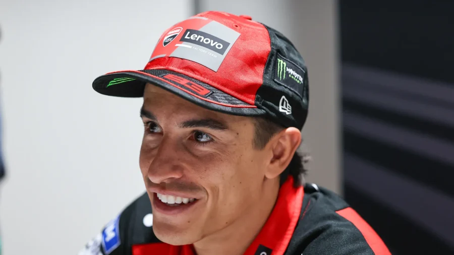 Marc Márquez domina la preclasificación en Brno, Pecco Bagnaia fuera del top 10