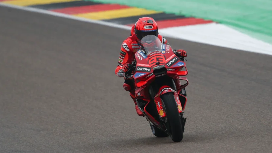 MotoGp, Sachsenring: Pole para Marc Márquez, Bezzecchi en primera línea Volver a Bagnaia