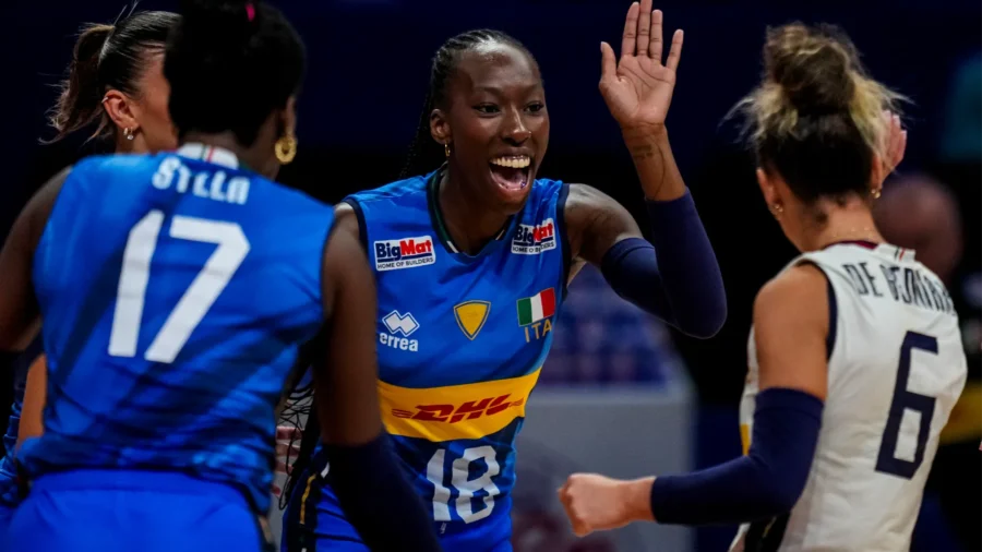 Italia, décima victoria consecutiva: Serbia, derrotada en tres sets