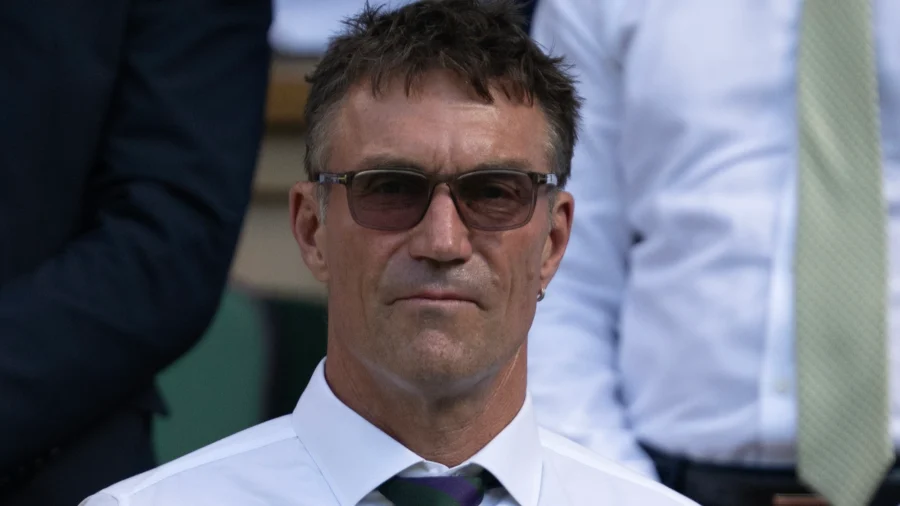 Jannik Sinner, Pat Cash duro con los críticos: palabras encendidas