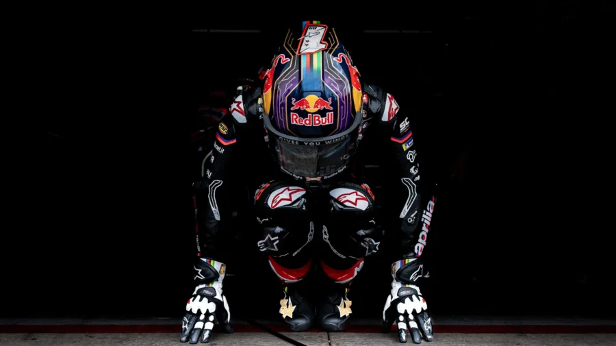 Jorge Martín tiende la mano a Aprilia