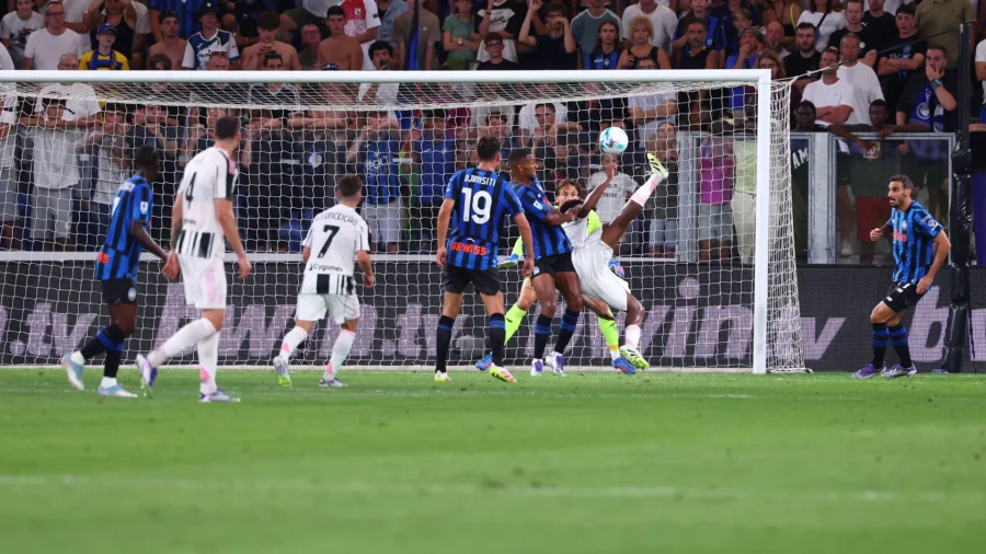 Juventus, Vlahovic y David tumban al Atalanta. El Inter, bien con el Olympiacos