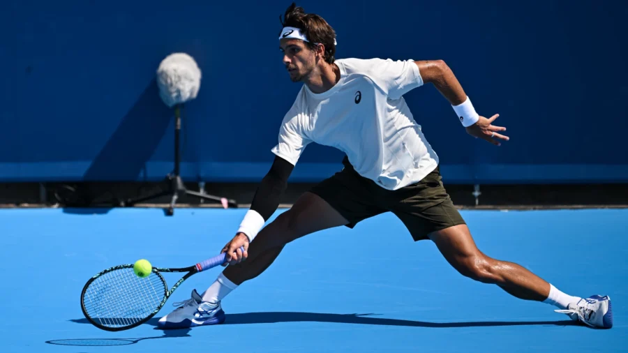 Lorenzo Musetti se enfrenta a otra decepción: Top 10 y ATP Finals en peligro