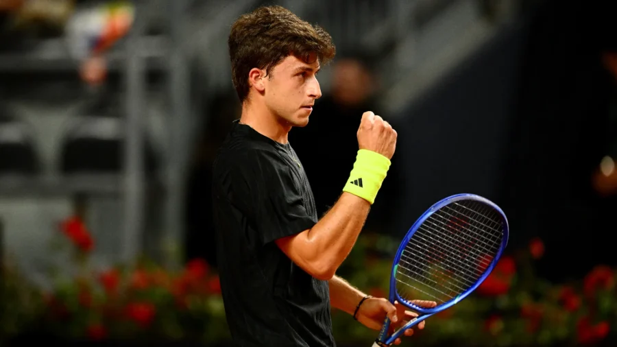 Luca Nardi se queda en Cincinnati: Jakub Mensik eliminado, ahora Carlos Alcaraz