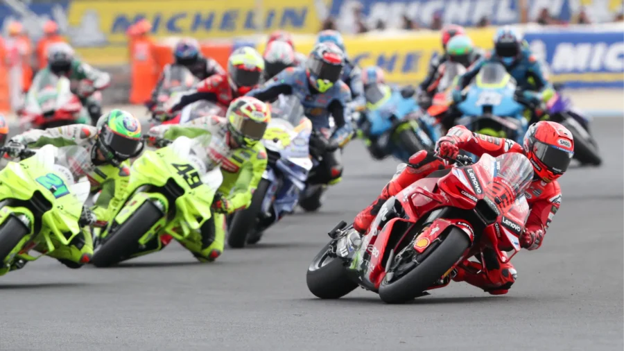 MotoGP Hungría: Monólogo de Marc Márquez en el Sprint. Pecco Bagnaia fuera de los 10.