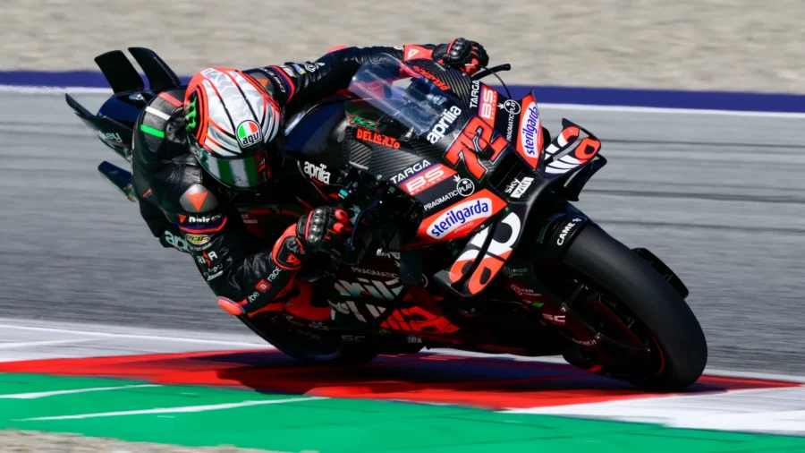 MotoGp Austria: Bezzecchi en la pole, Bagnaia tercero. Marc Márquez fuera de la primera fila.