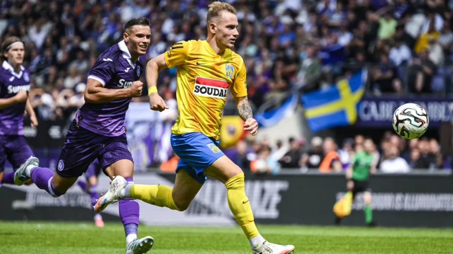 Parma, un fichaje en defensa y una compra en ataque oficial