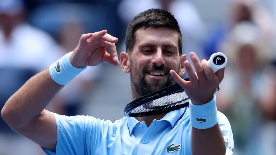US Open, Novak Djokovic cede un set pero pasa a tercera ronda