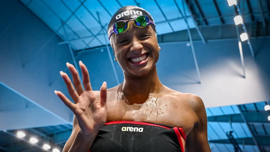 Quién es Sara Curtis, la joven promesa de la natación italiana