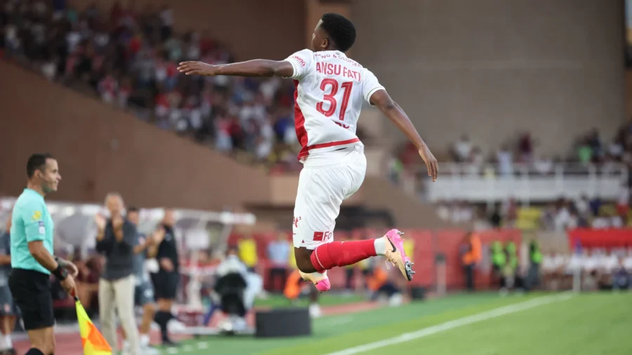 Ansu Fati, tres patadas a la crisis: con el Mónaco tres goles en 72 minutos