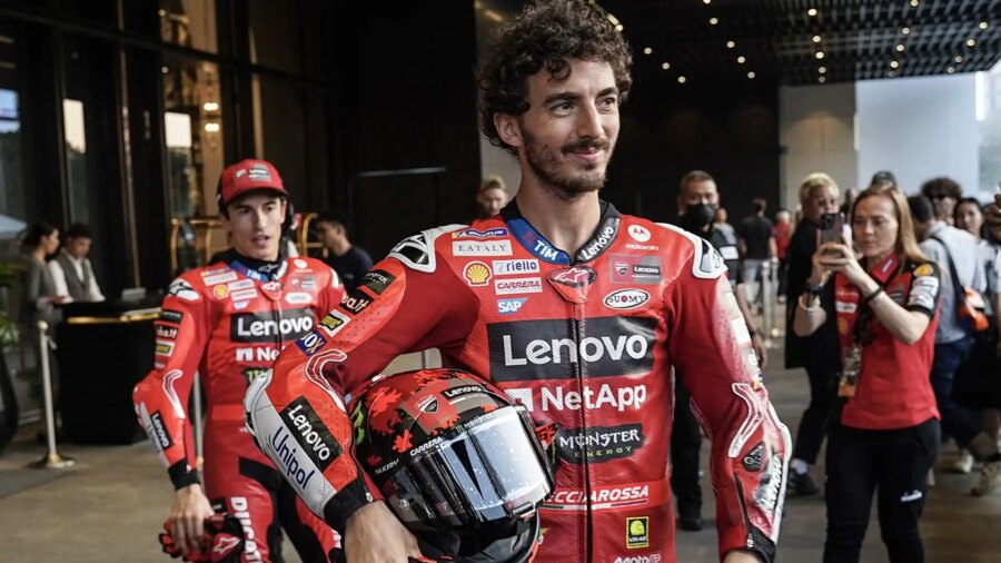Pecco Bagnaia sonríe en Misano tras la pesadilla: "La dirección es la correcta"