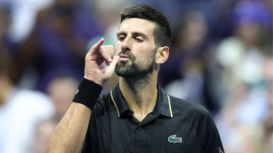 Novak Djokovic se deshace de Chris Evert y conquista un nuevo y alocado récord