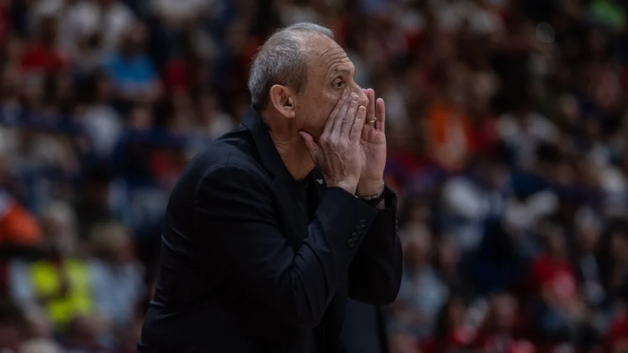 Olimpia Milano, Ettore Messina abraza a Marko Guduric