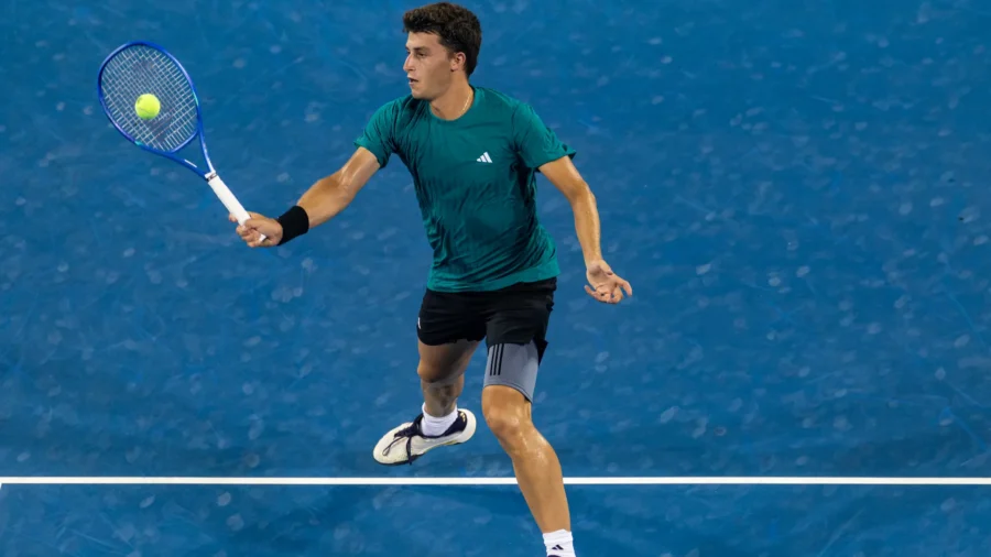 ATP Hangzhou: Luca Nardi se retira, Giulio Zeppieri está en el cuadro principal