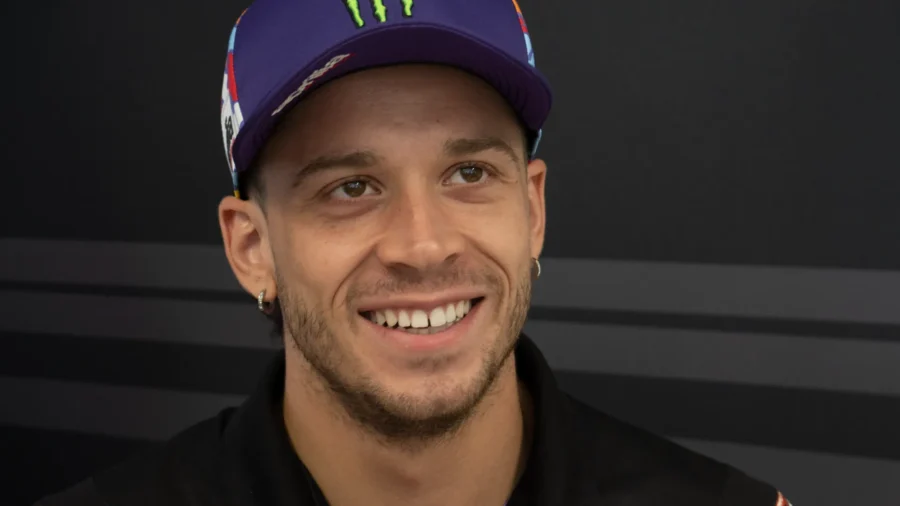 Marco Bezzecchi lanza un reto a Marc Márquez: "Puedo mejorar"