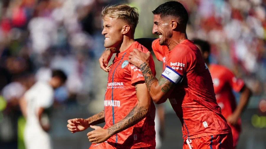 Cagliari astuto, Parma indemne: los rojiazules ganan 2-0