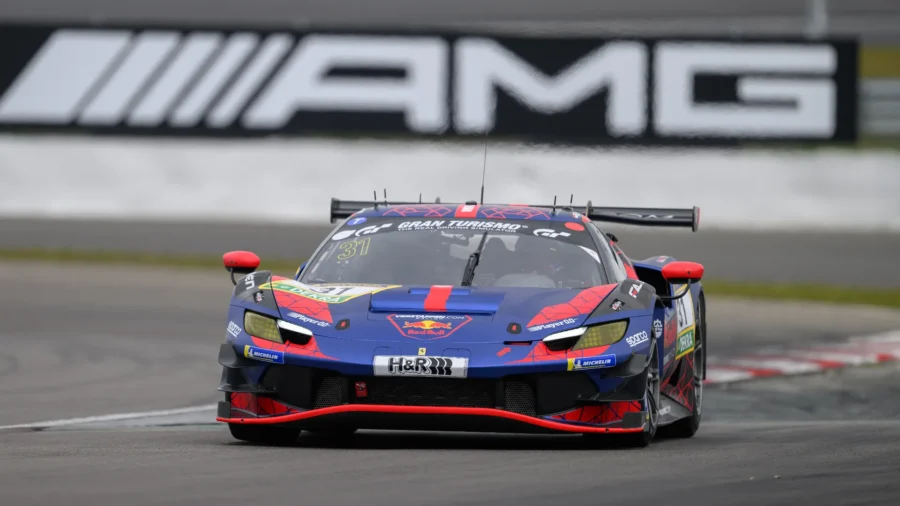 Max Verstappen gana las 4 Horas de Nürburgring con un Ferrari
