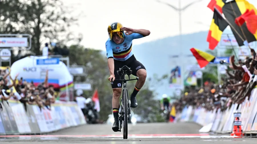 Remco Evenepoel humilla a Tadej Pogacar y logra el triplete en el mundial de contrarreloj