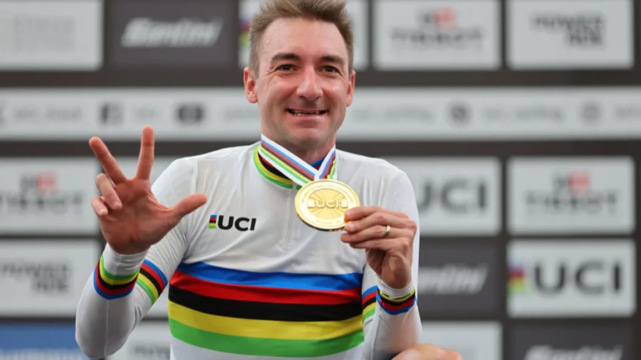 Elia Viviani se despide del ciclismo con una medalla de oro en el Campeonato del Mundo
