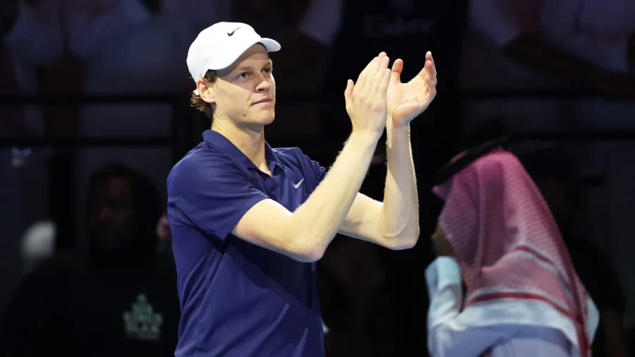 Jannik Sinner vence a Carlos Alcaraz y gana por segunda vez el Six Kings Slam