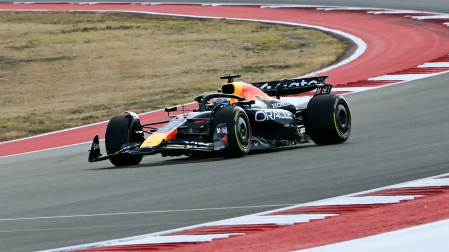 Max Verstappen domina el sprint de Austin, McLaren patatrac