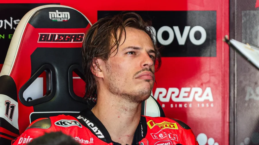 Sbk, Razgatlioglu se estira pero Nicolò Bulega no tiene intención de rendirse