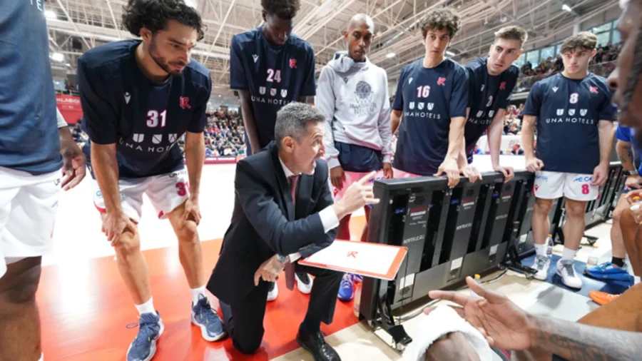 Dimitris Priftis teme la reacción de un Cantù lesionado