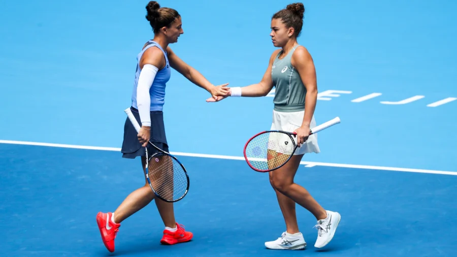 WTA Pekín: Sara Errani y Jasmine Paolini vuelan hacia la final sin dificultades