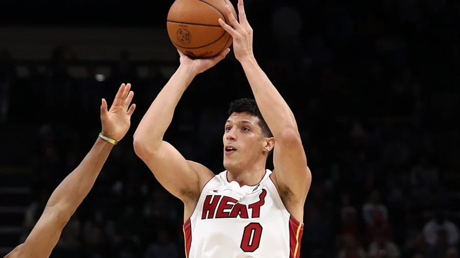 NBA, Simone Fontecchio cada vez más cómodo con los Miami Heat