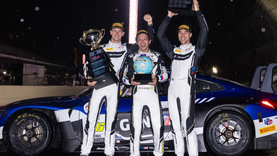 Valentino Rossi, emocionado tras su triunfo récord en Indianápolis