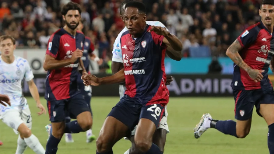 Cagliari, defensa desconocida: la lesión de Yerry Mina cambia los planes de Fabio Pisacane