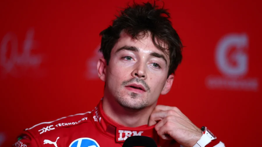 Charles Leclerc furioso con Carlos Sainz: la jugada del español causa polémica