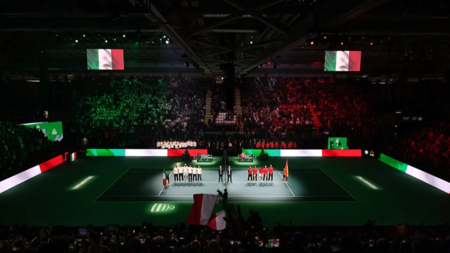 Temor en la final de la Copa Davis, juego interrumpido por enfermedad