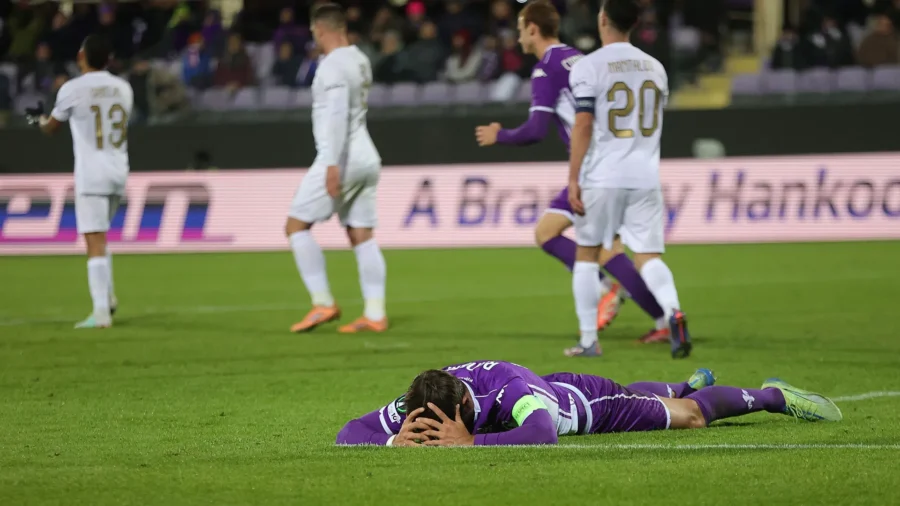 Fiorentina, otro batacazo: el AEK de Atenas derrota a los Franchi