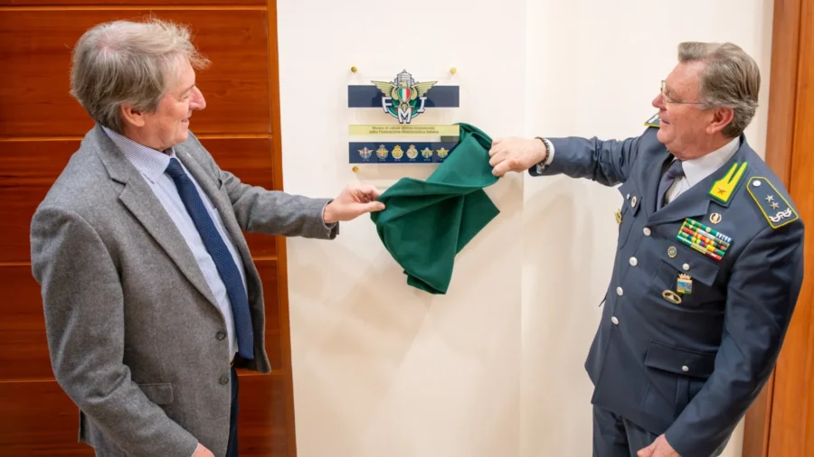FMI, placa de reconocimiento descubierta en el Museo Histórico de la Guardia di Finanza