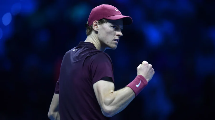 Jannik Sinner vuelve a ganar a Zverev: ya está en semifinales de las Finales ATP