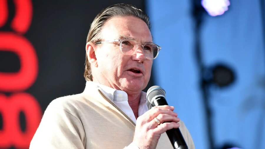 Jimmy Connors tira de las orejas a Carlos Alcaraz